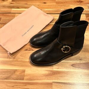 New without box Booties size 9